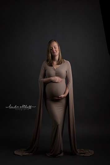 50 Fotoshoot Zwangerschap Linda Olthoff fotografie Beverwijk Heemskerk
